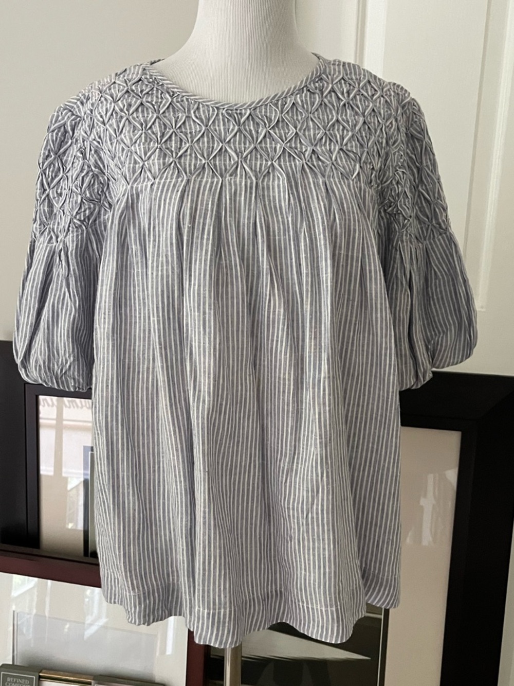 By Anthropologie Liza smocked blouse top med